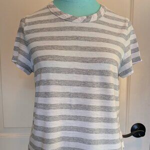 Banana Republic Gray and White T-Shirt - Size M